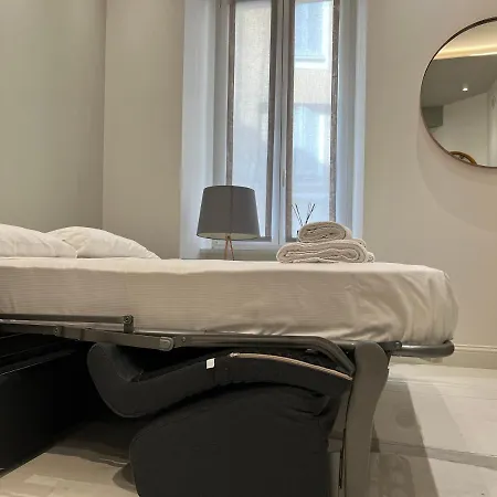 Apt Milano-moscova Con Terrazzo Condiviso